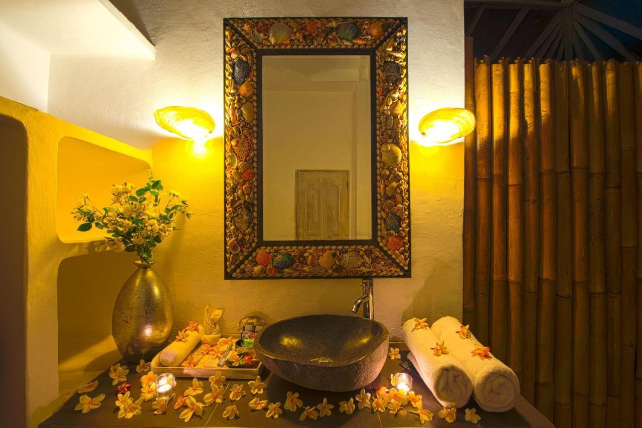 Villa Enjoy - Seminyak Center Eksteriør billede