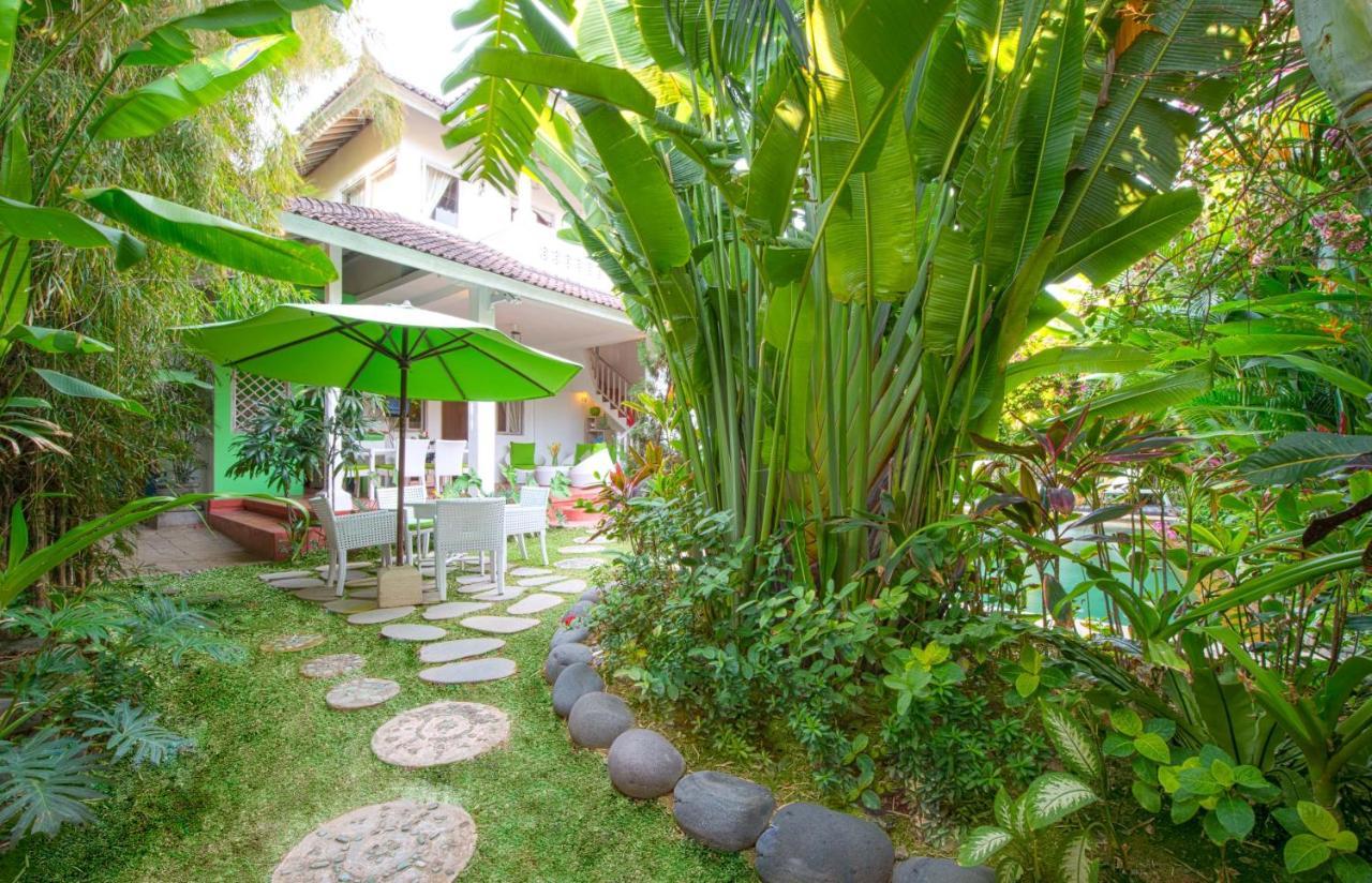 Villa Enjoy - Seminyak Center Eksteriør billede