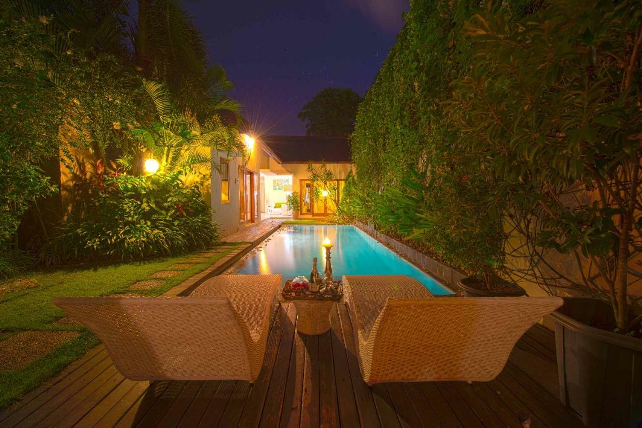 Villa Enjoy - Seminyak Center Eksteriør billede